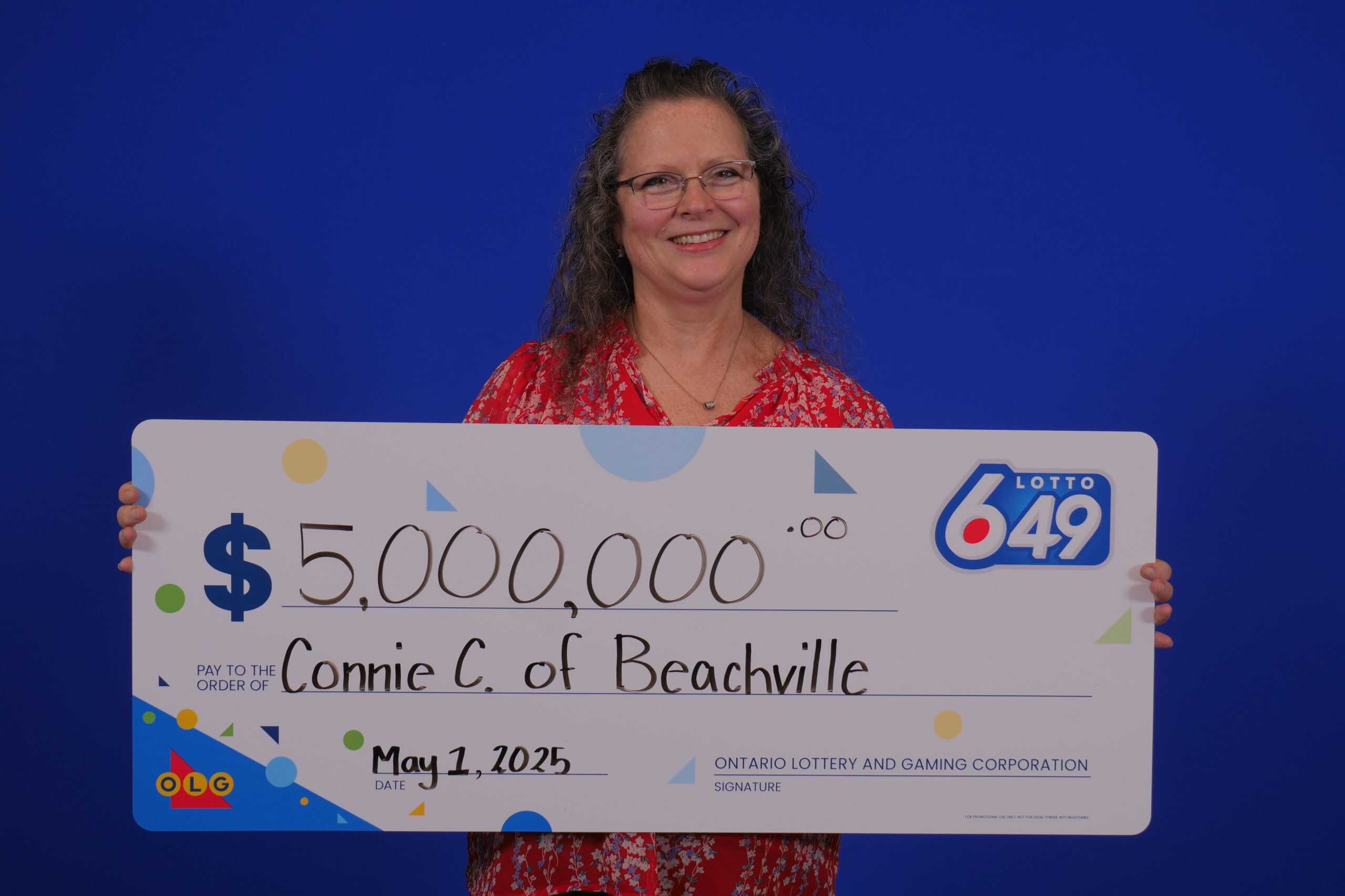 woman didn't realize she won lotto 6/49 ontario