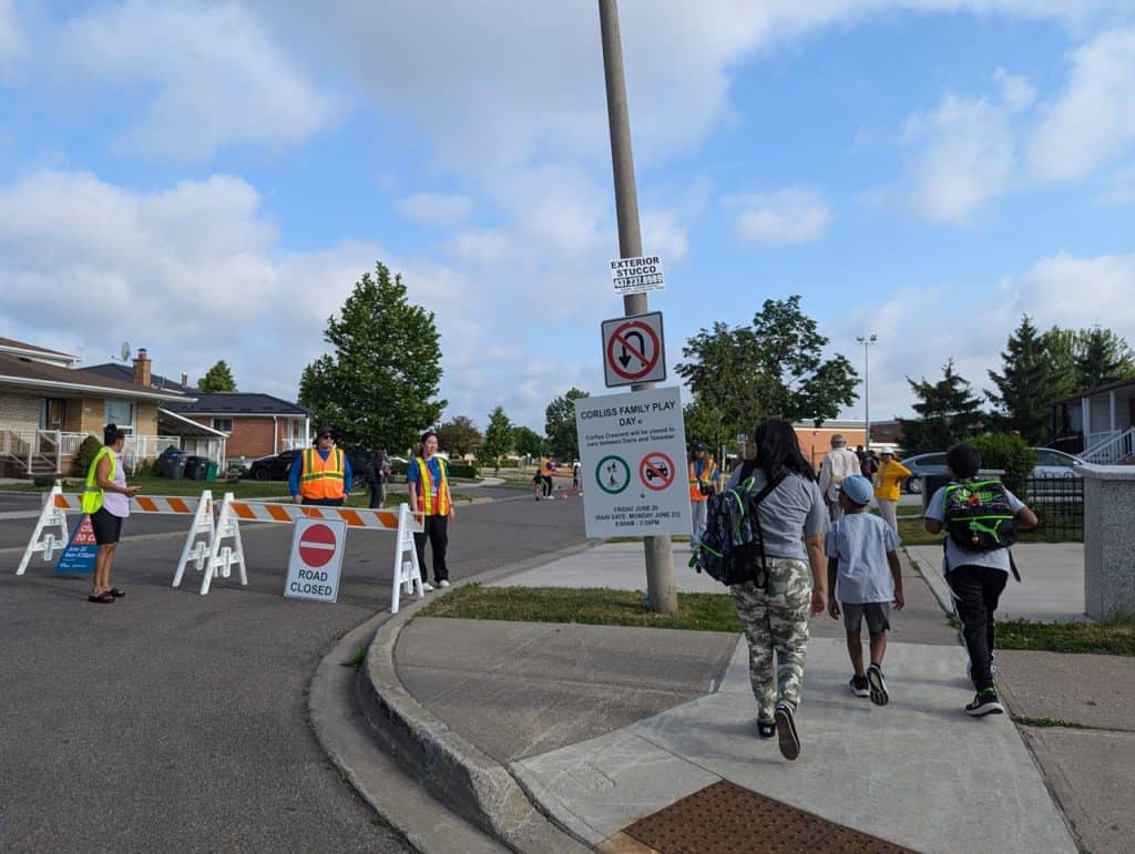 safe streets mississauga schools pilot project.
