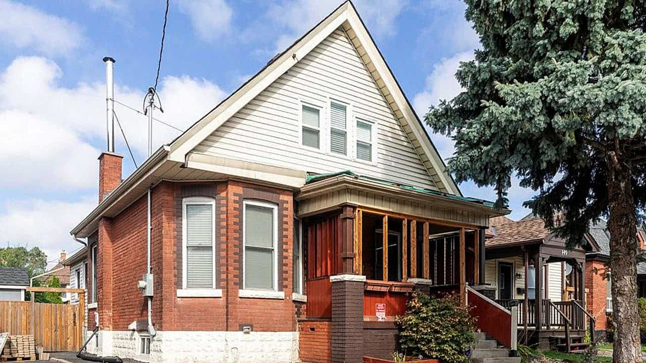 147 kensington avenue north hamilton