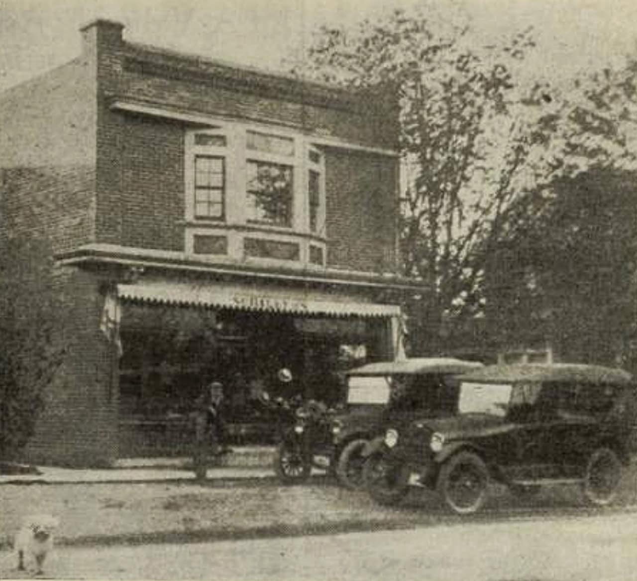 55 dundas street west mississauga