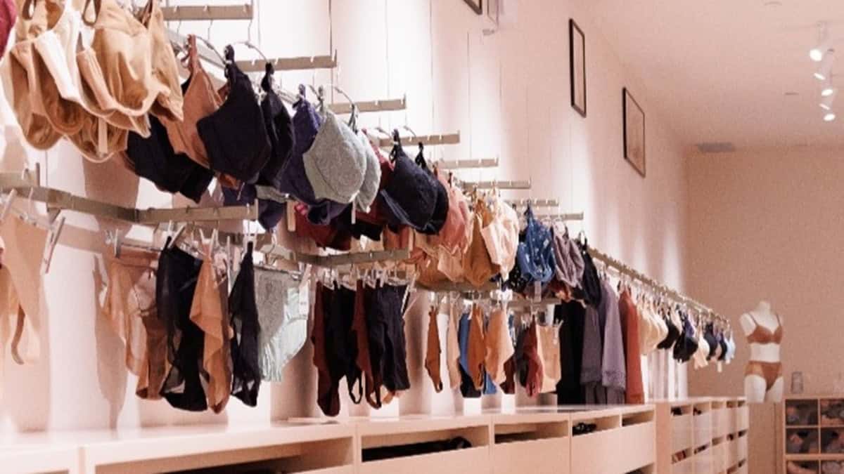 Clothing retail chain shutting multiple stores in Canada, understance