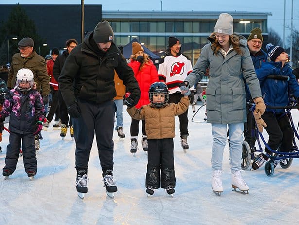 New outdoor rink opens in Newcastle