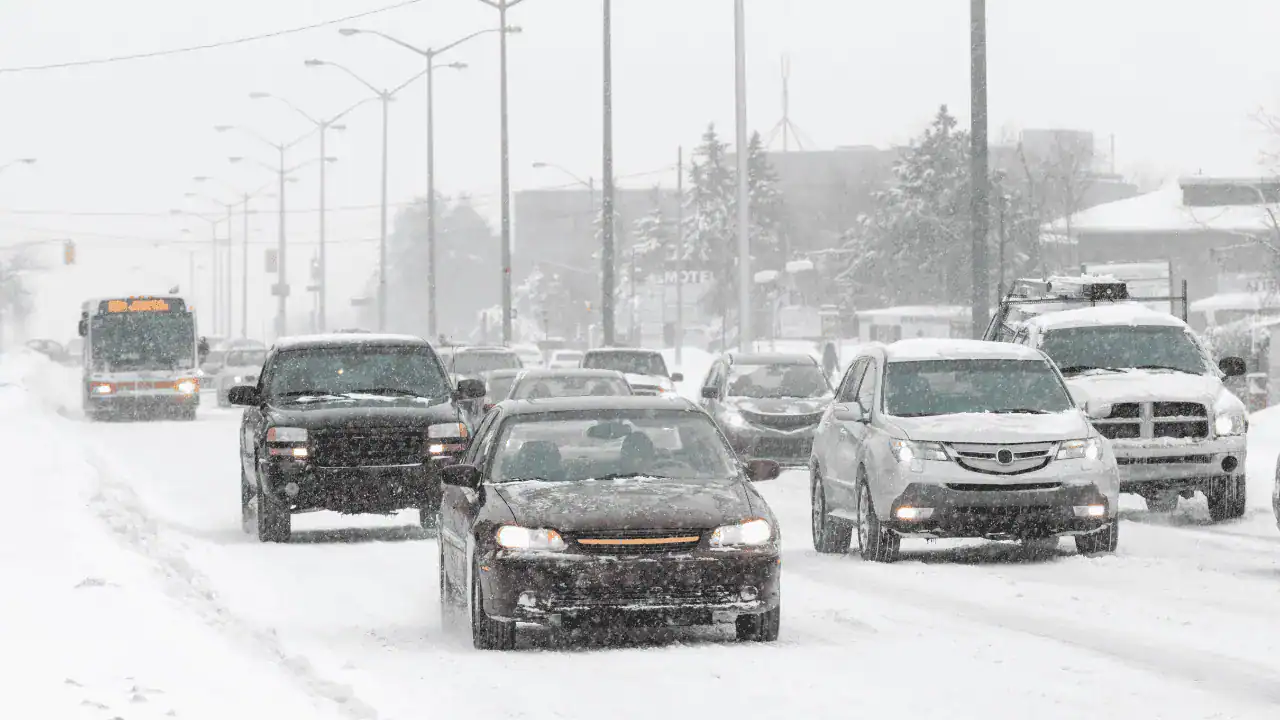 Mississauga declares ‘significant weather event’ as heavy snow moves in.