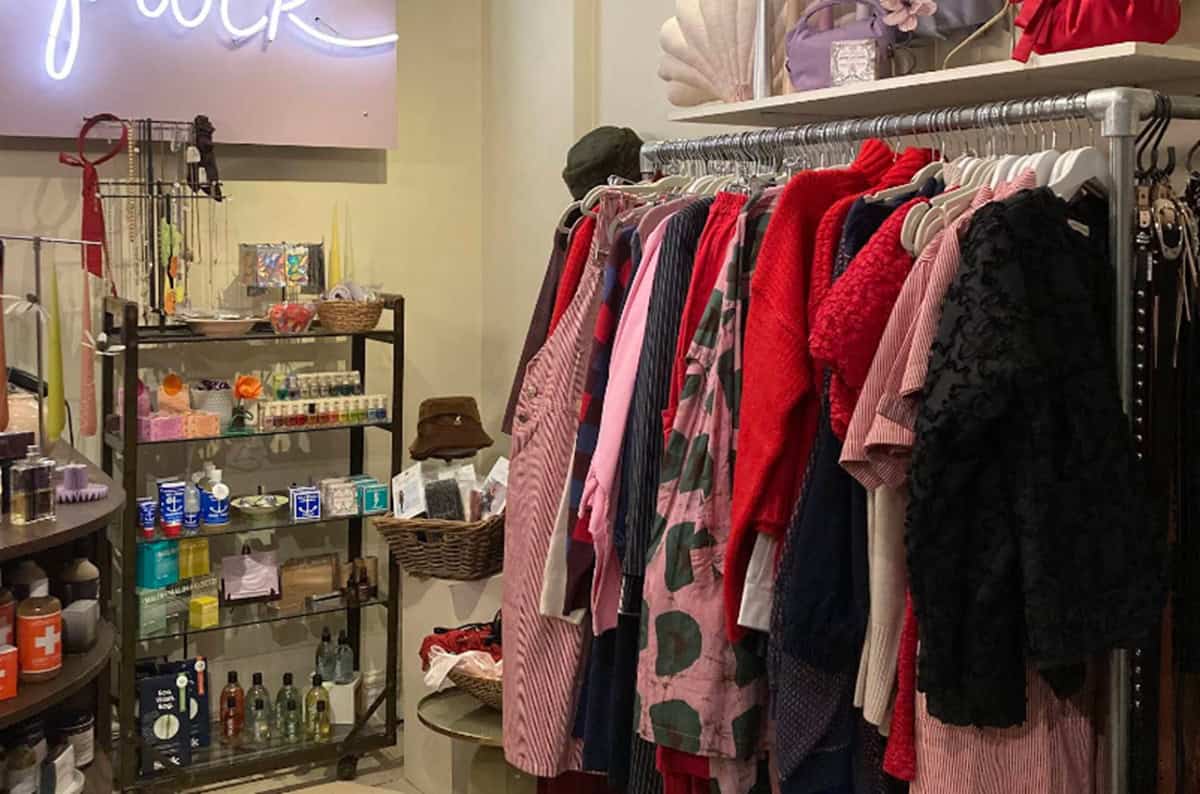 store closing toronto