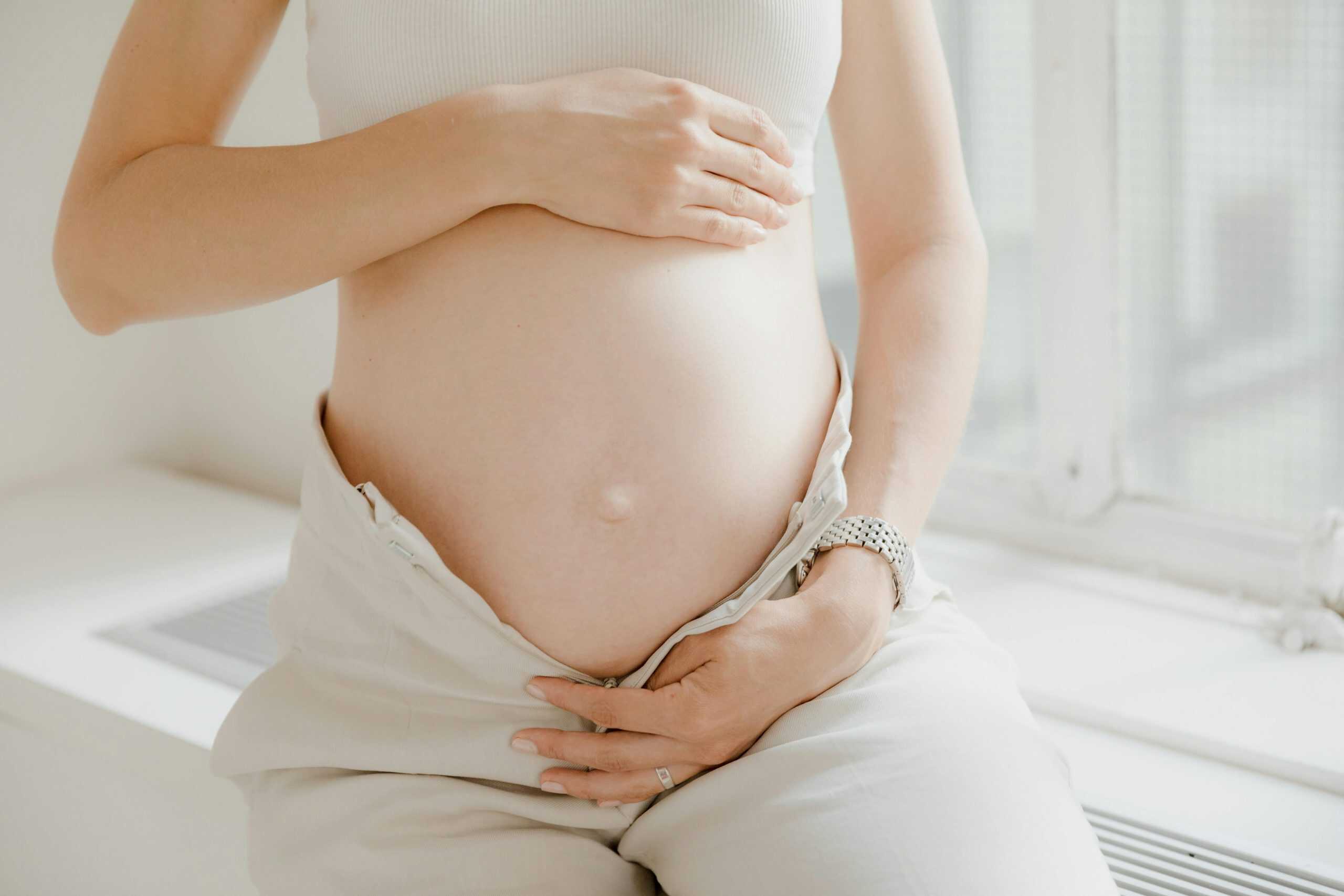 'At a tipping point,' midwives are leaving Ontario due to burnout and low pay, report says