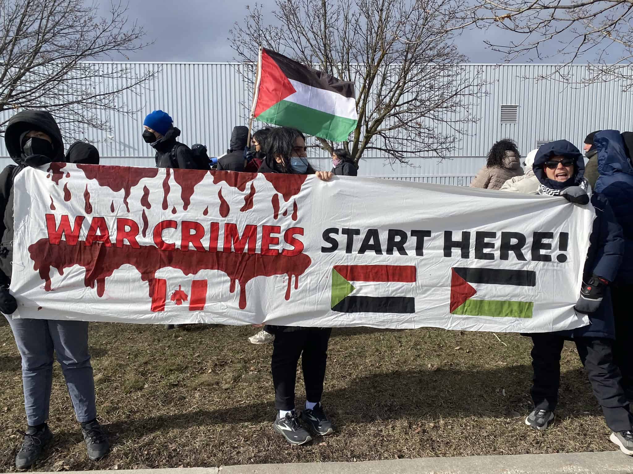 VIDEO: Activists urge 'whistleblowers' to come forward at armoured vehicle plant in Brampton
