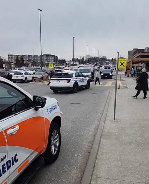 Takedown outside the Oshawa Centre after an armed robbery at a jewelry store. Photo Genevieve Lowe