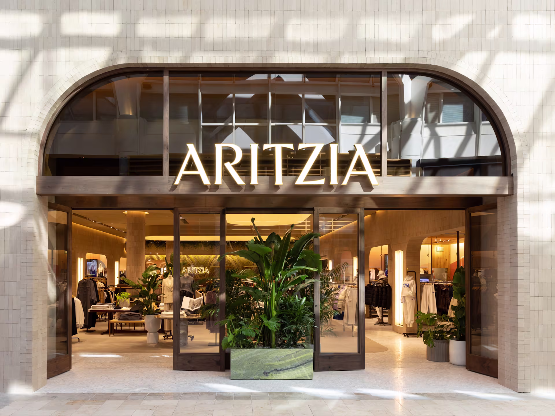 aritzia toronto