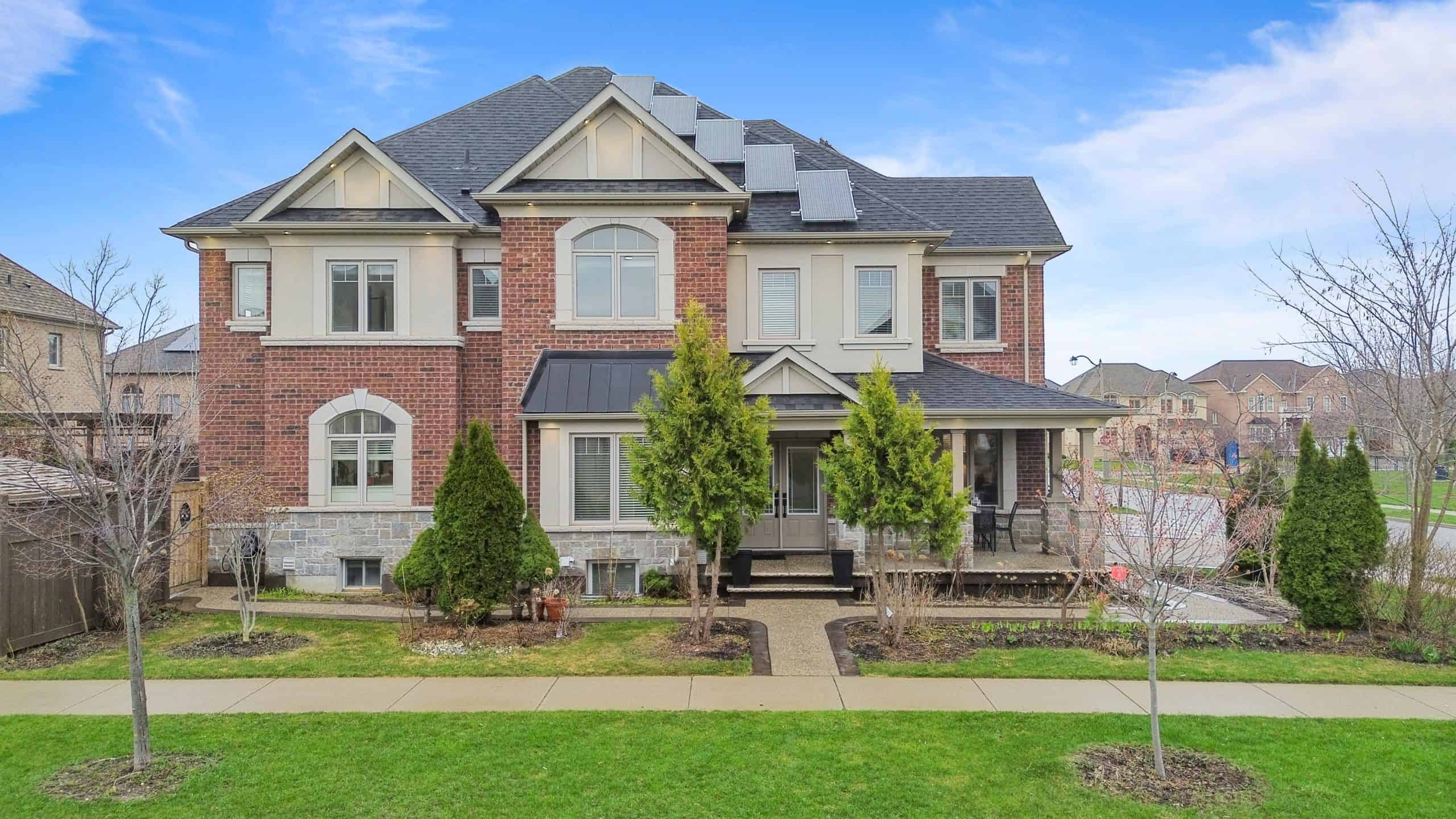 House of the week: Corner lot with finished basement suites in Brampton