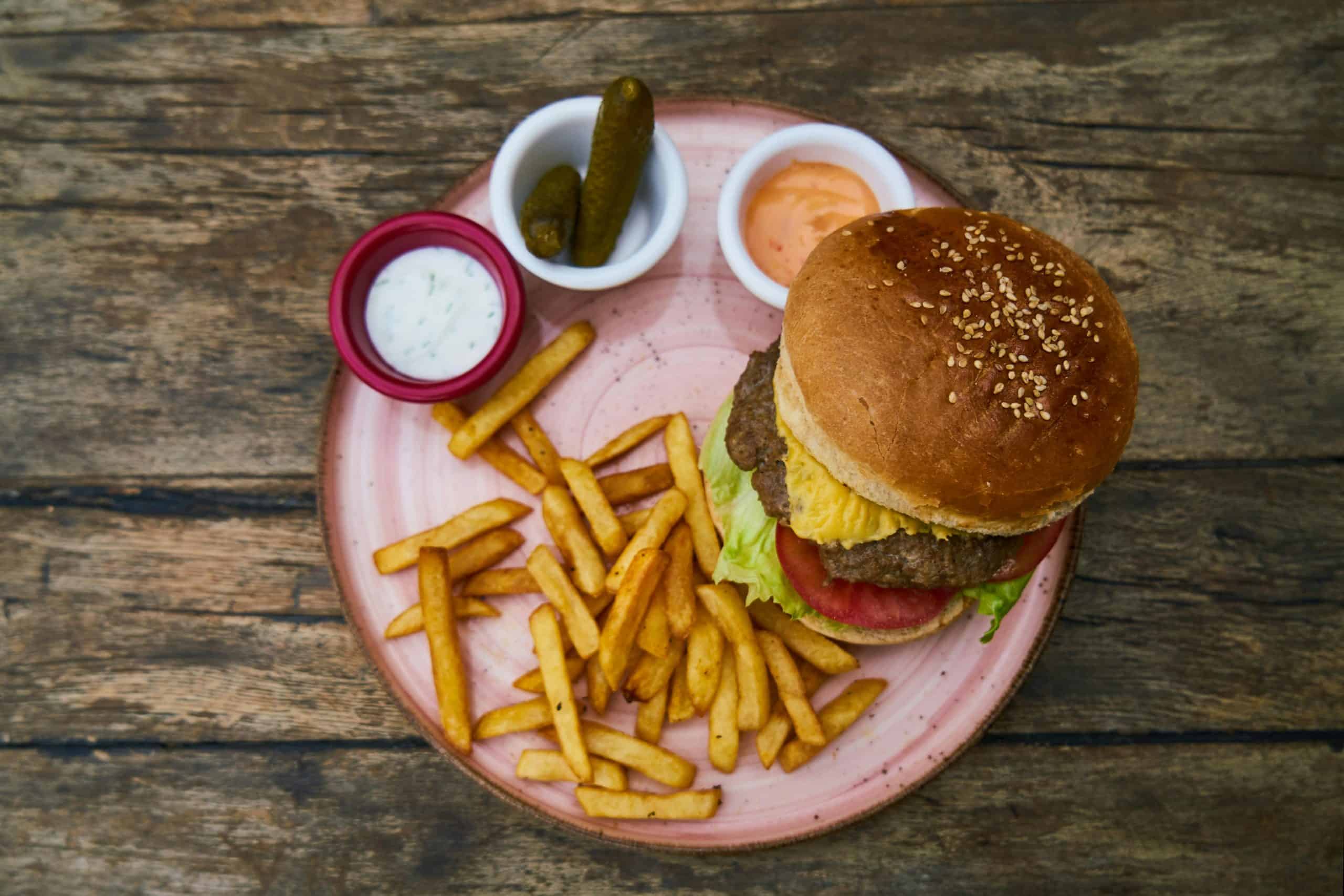 CLOSURE: Ontario icon for burgers and fries closes its last location