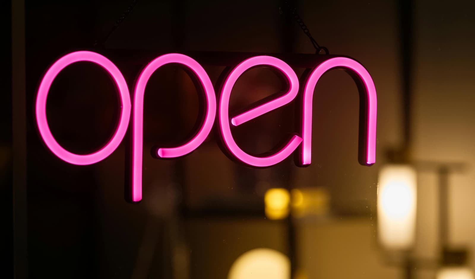 What's OPEN and CLOSED Victoria Day May 18 Toronto and southern Ontario cities 2026