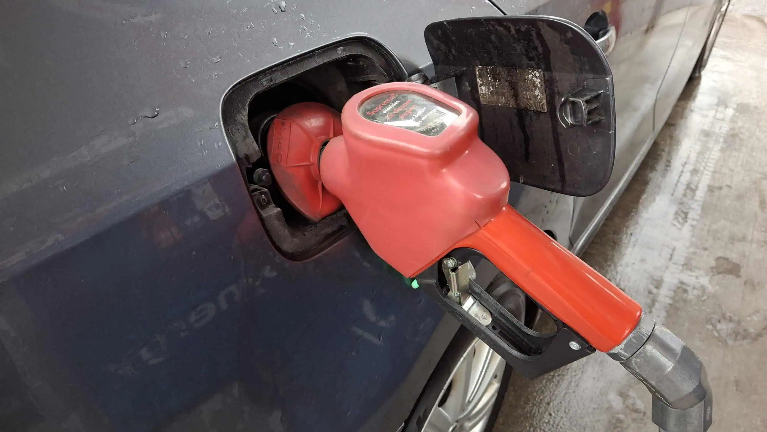 Major drop in gas prices for southern Ontario