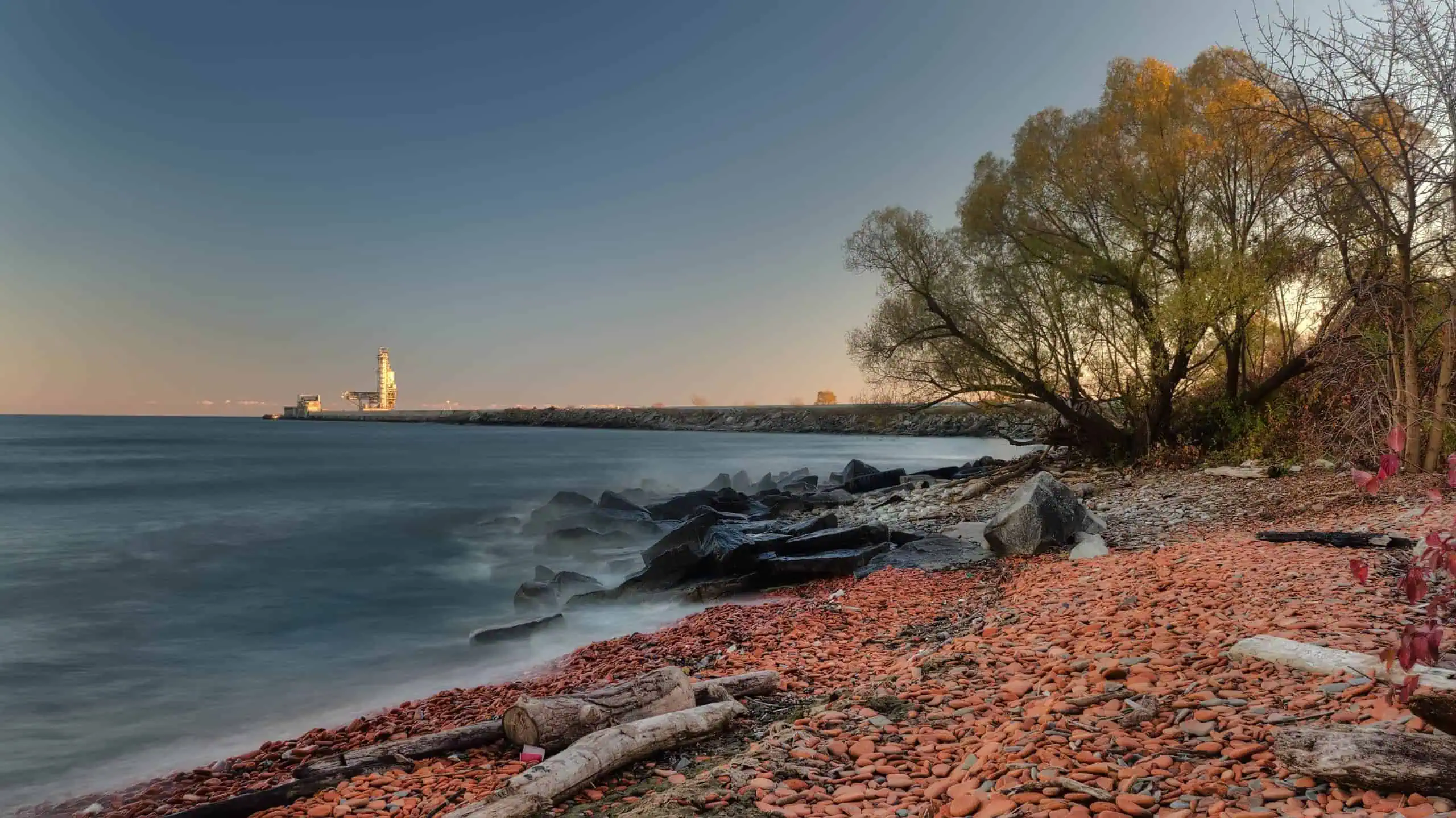Houses in this waterfront Ontario neighbourhood are taking over 100 days to sell