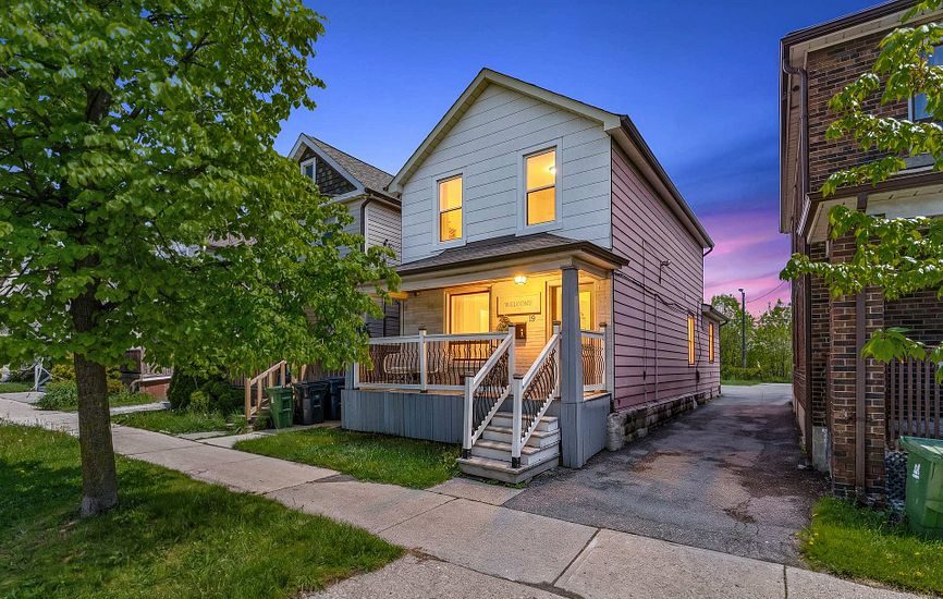 19 Toffee Court, Etobicoke