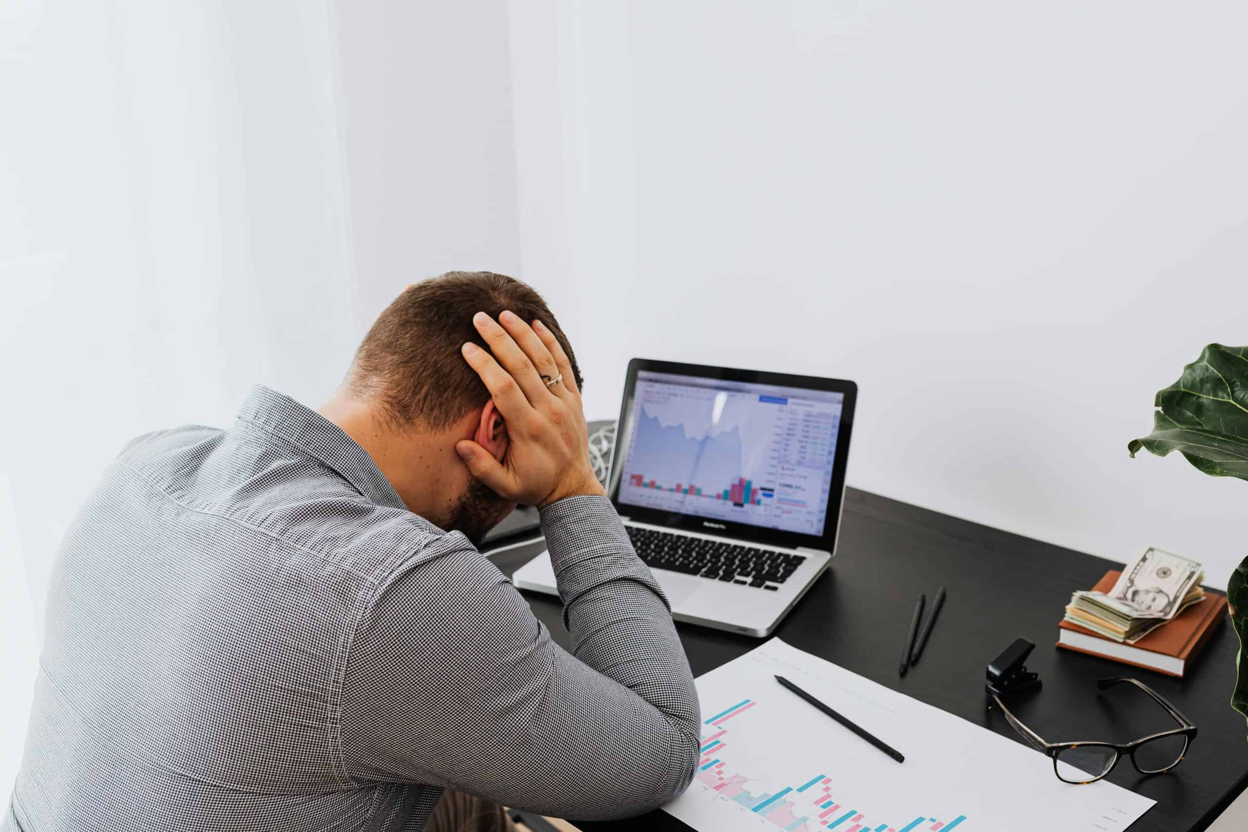 Ontarians using AI over financial advisors amid cost-of-living crisis
