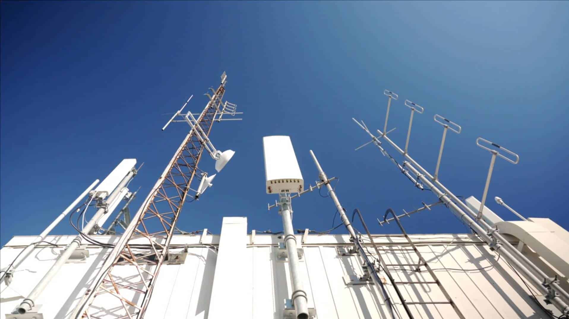bell wireless mobile tower brampton