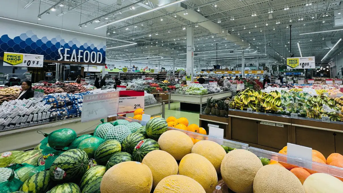 New supermarket coming to popular shopping mall in Toronto