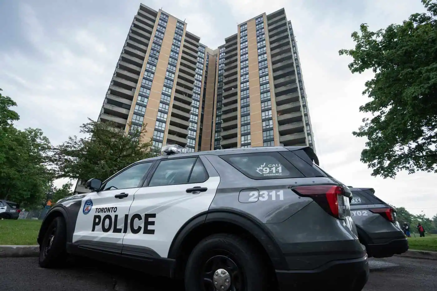 Toronto police officer shot in exchange of gunfire in city's west end