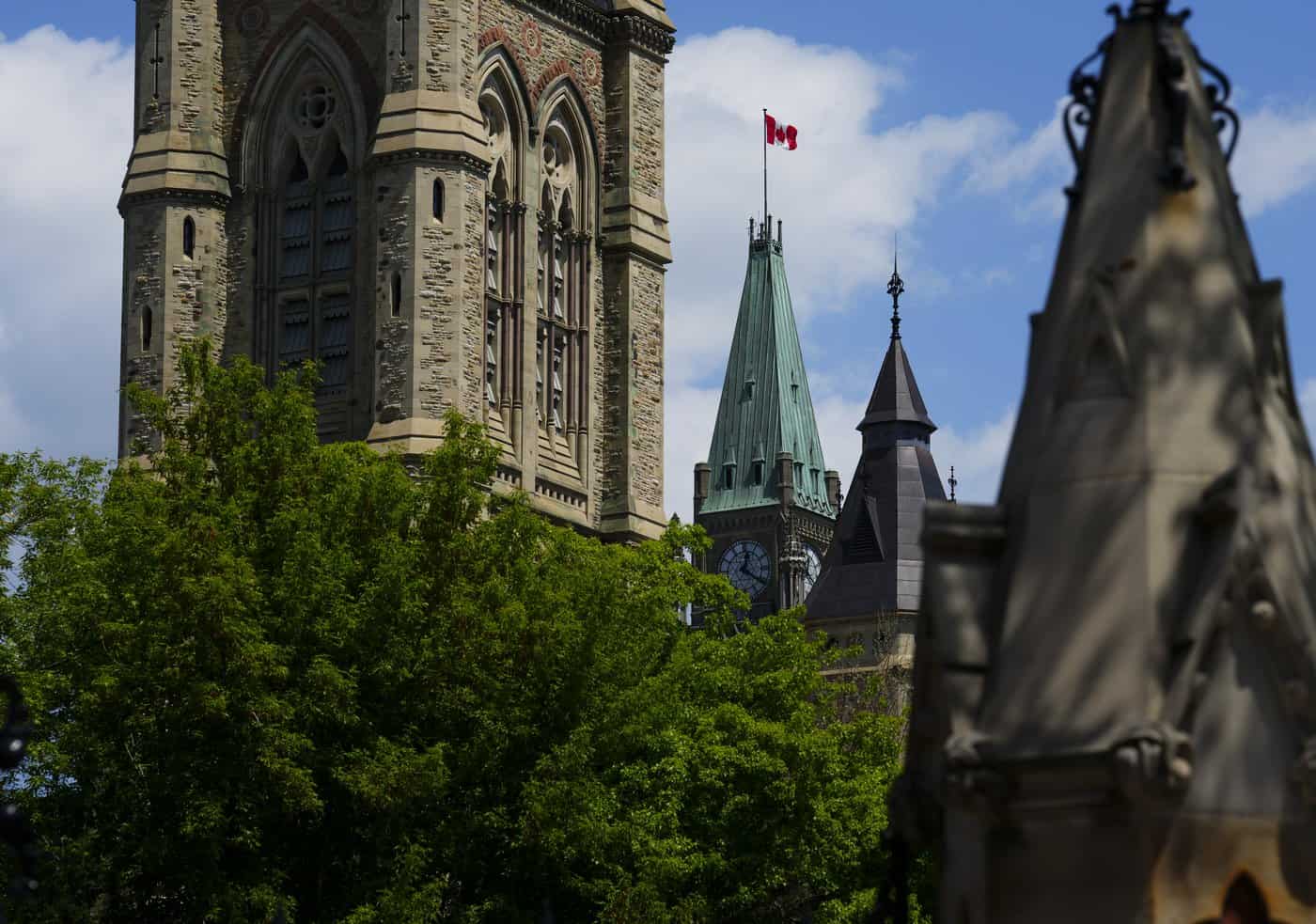 Ottawa to introduce privacy, clean drinking water legislation this week