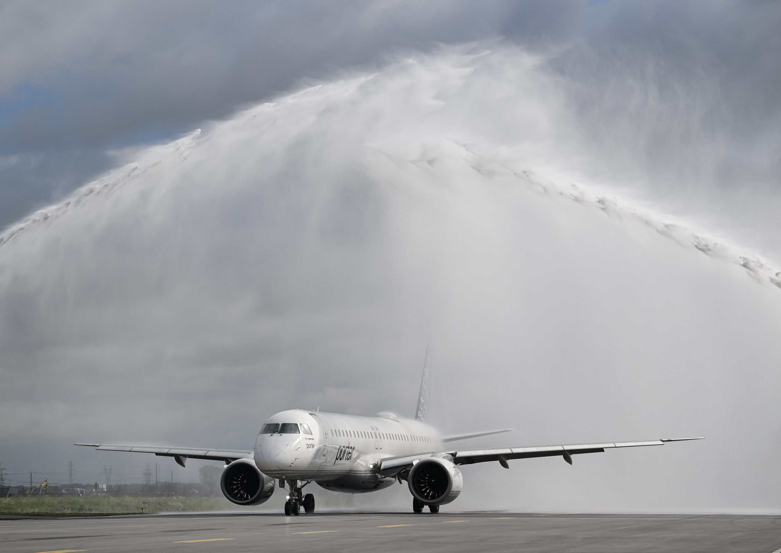 Porter Airlines betting travellers will embrace Montreal's second airport