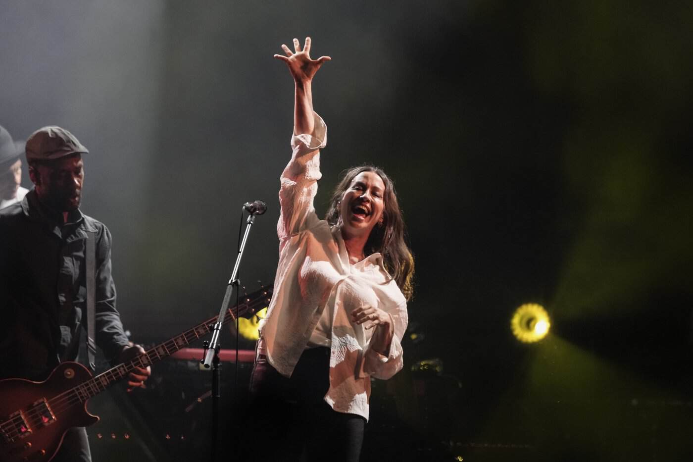 alanis morissette fifa toronto