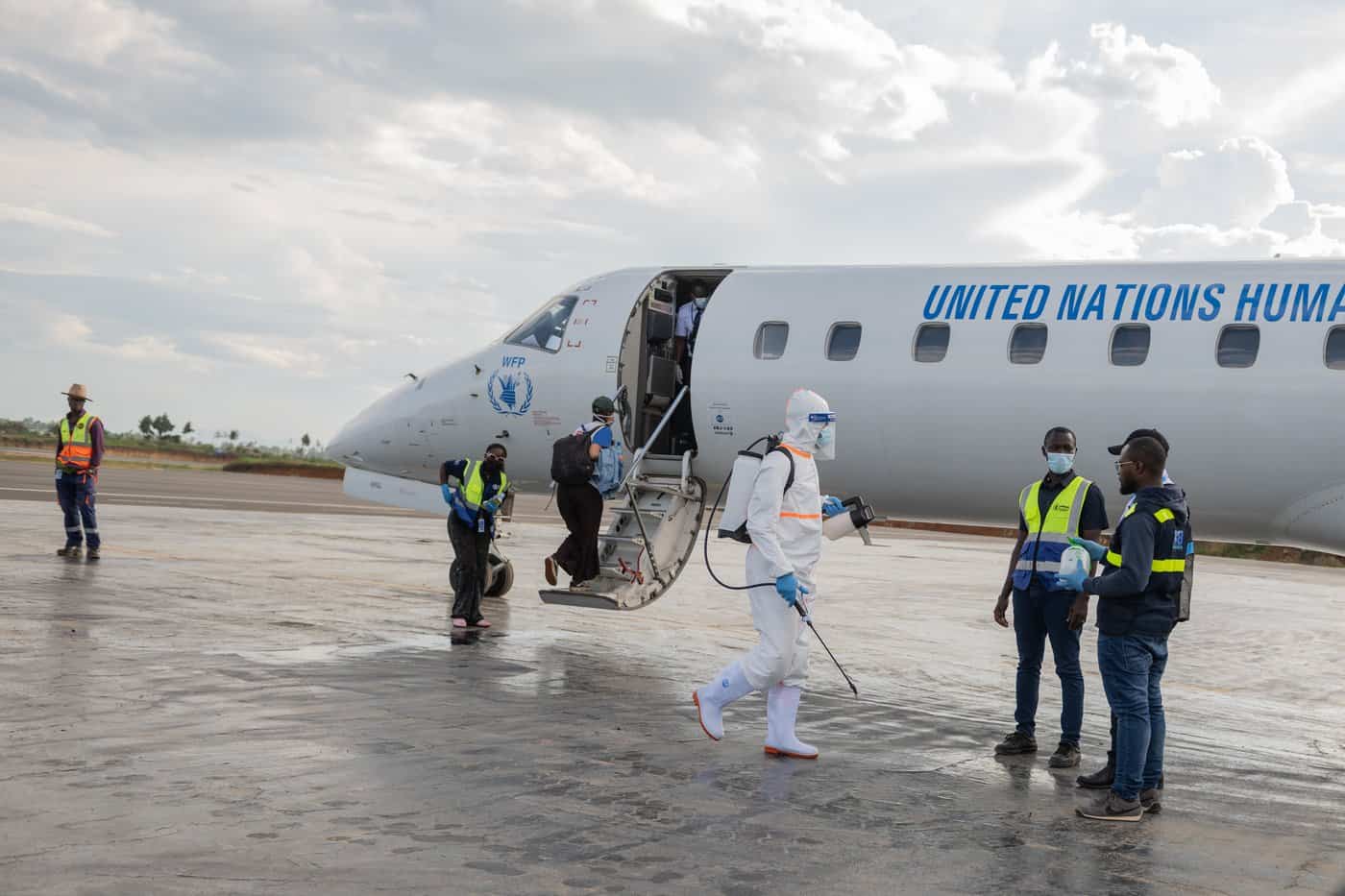 Canada WHO traffic restrictions congo ebola