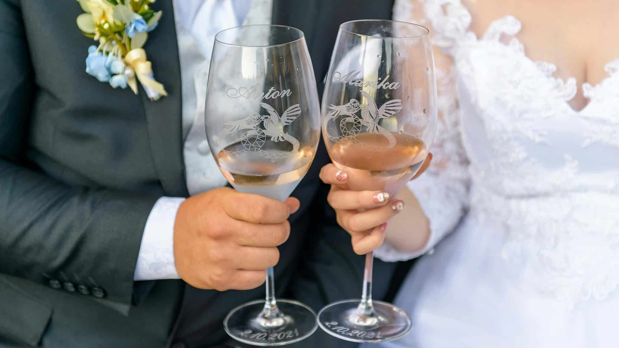 wedding guest rent costs canada