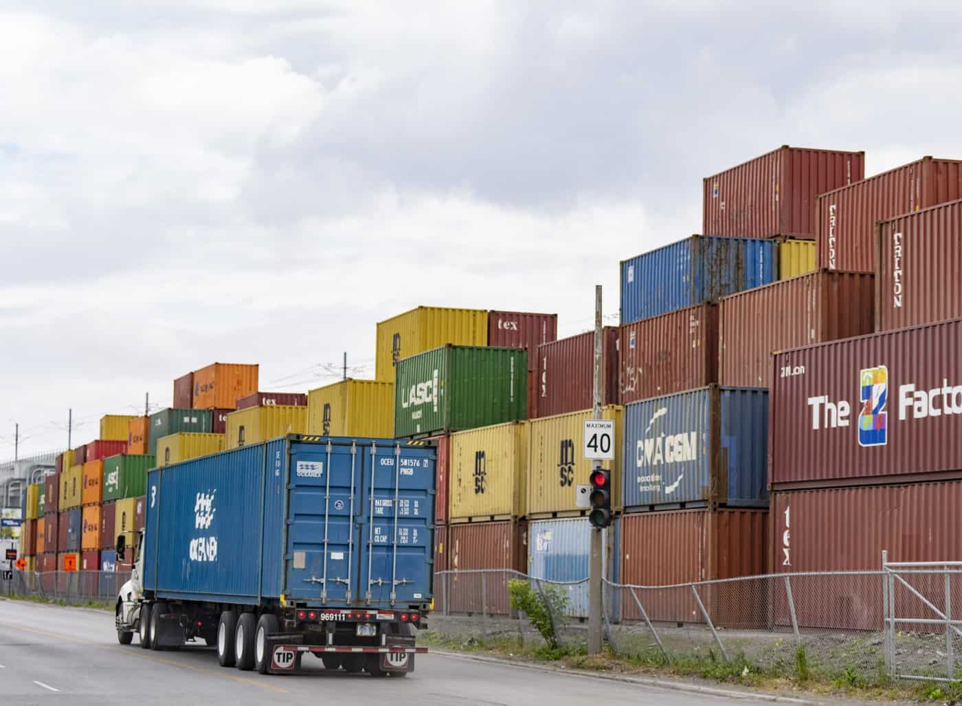 Quebec introducing new rules targeting inadequately trained Ontario truck drivers