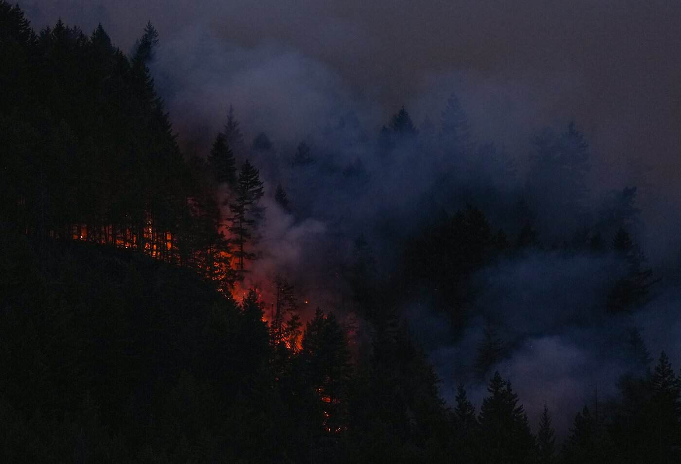 B.C. crews use drone in controlled burn during wildfire fight, in Canadian first