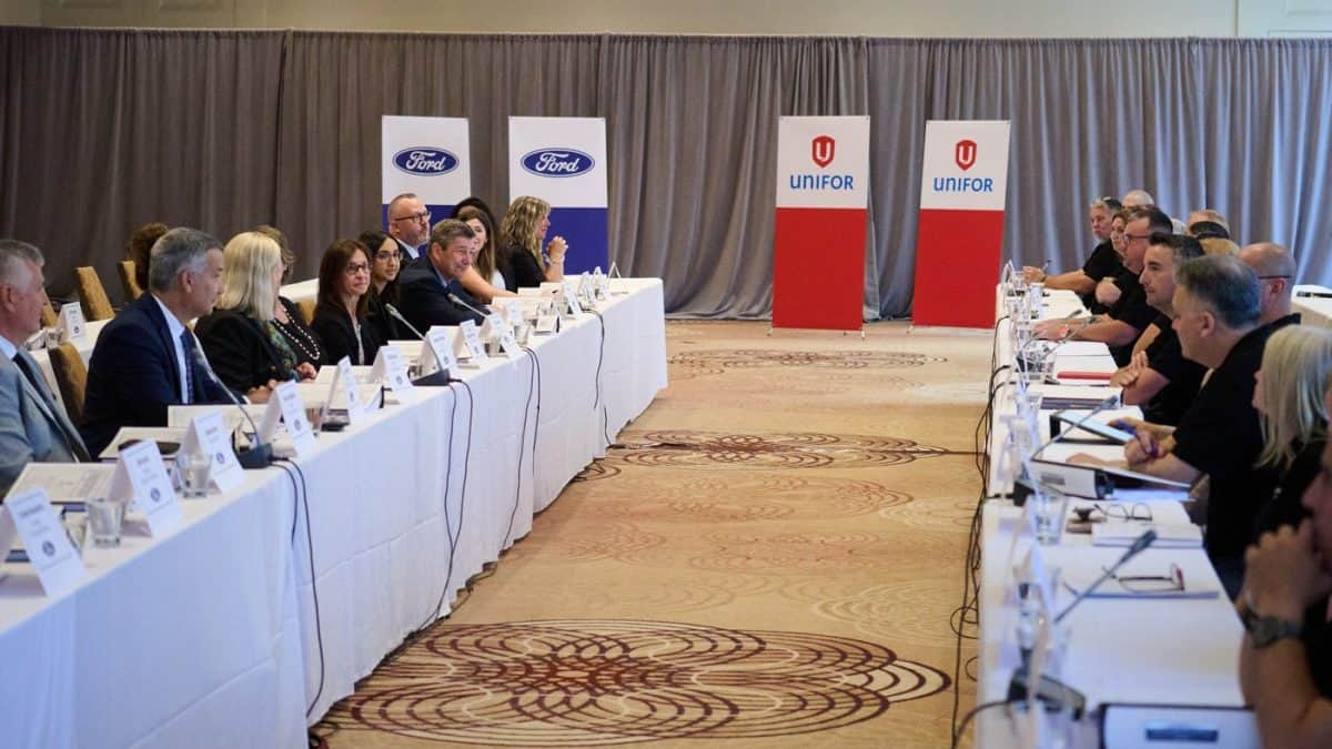 canada usa unifor ford stellantis