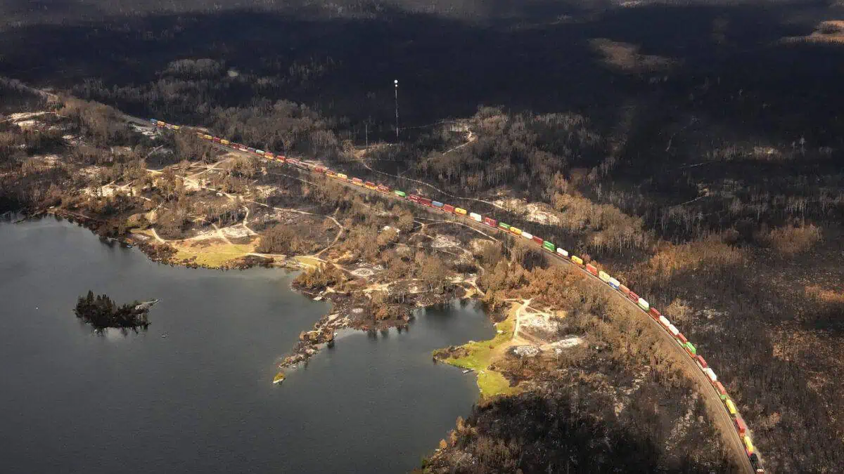 180 fires continue to burn in northern Ontario