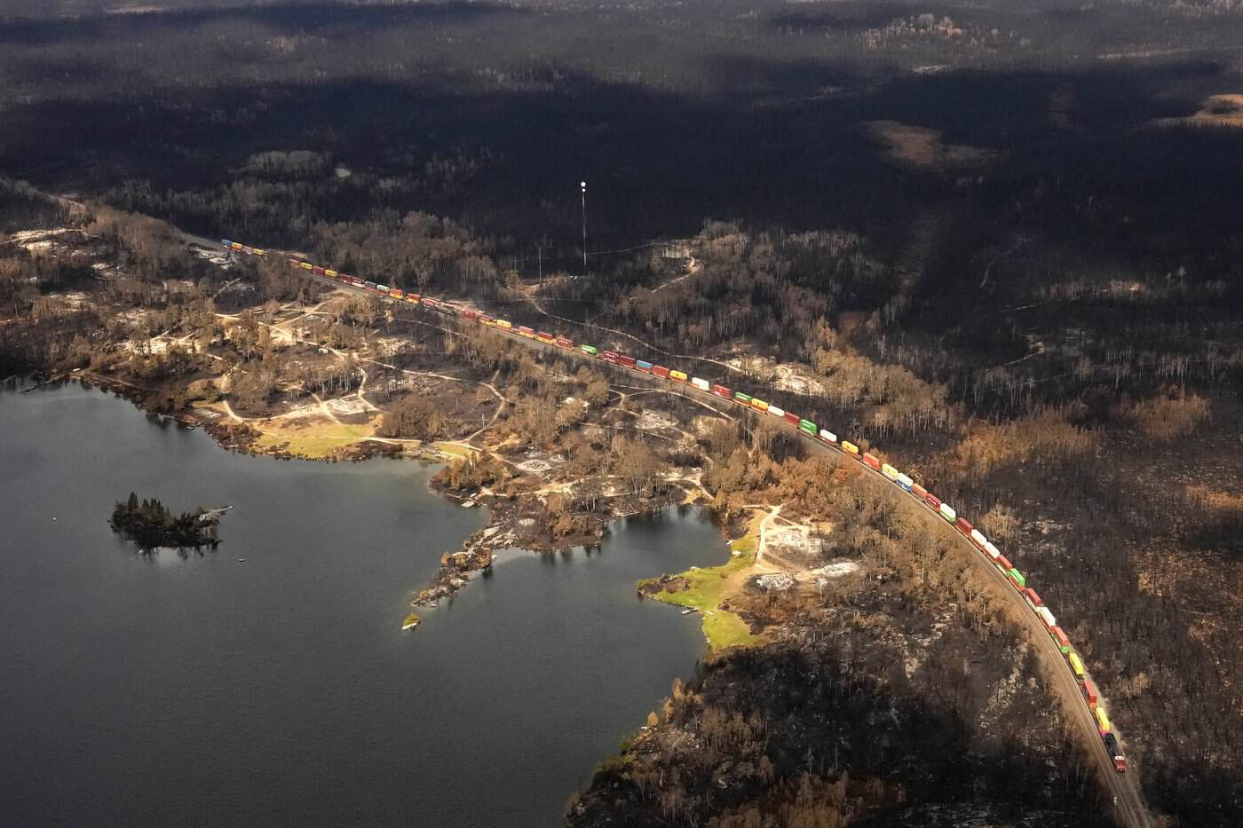 180 fires continue to burn in northern Ontario