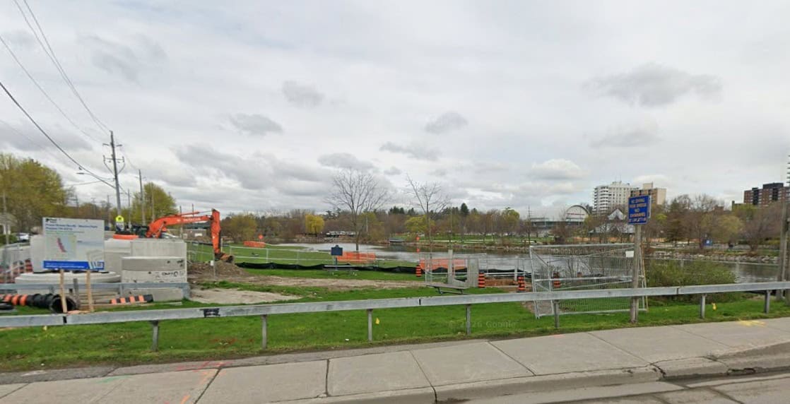sewer construction in mississauga forces some closures near the lakeshore.