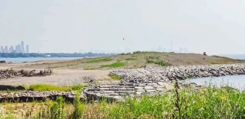people told where to park to visit new conservation area in mississauga.