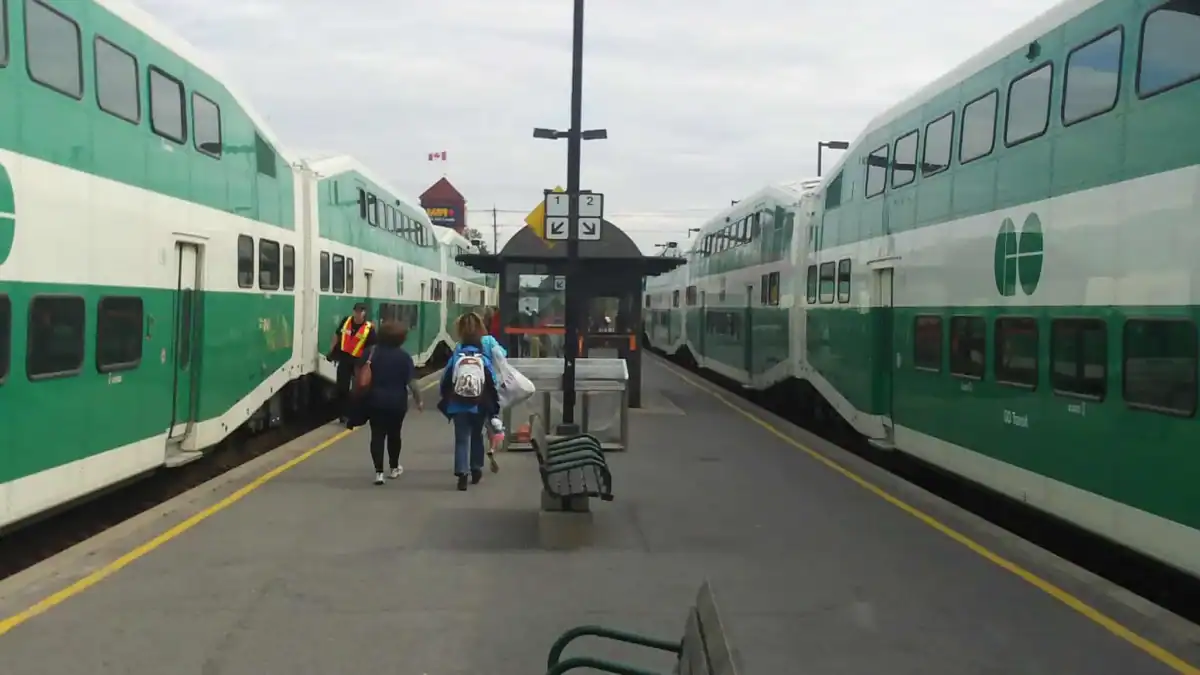 Oshawa man charged after assault at GO station