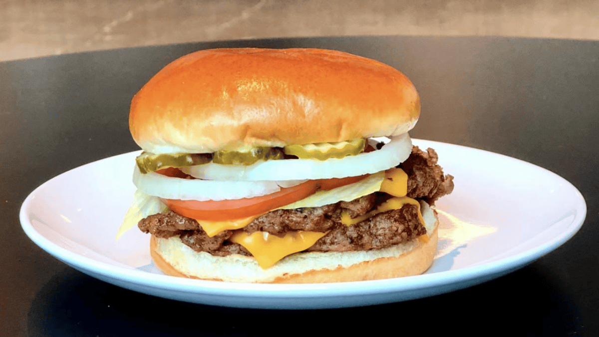 first fresh restaurant blue wendy's canada toronto