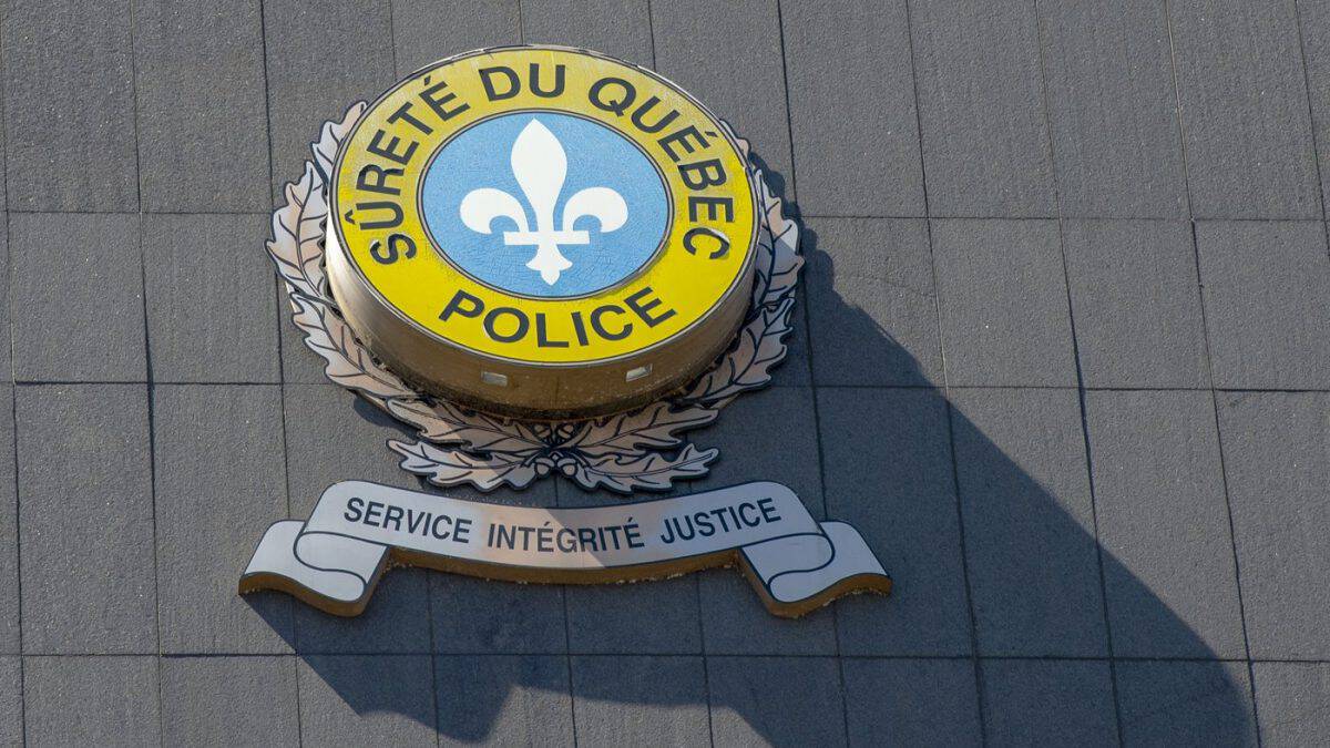 Police dismantle operation making counterfeit documents in Montreal