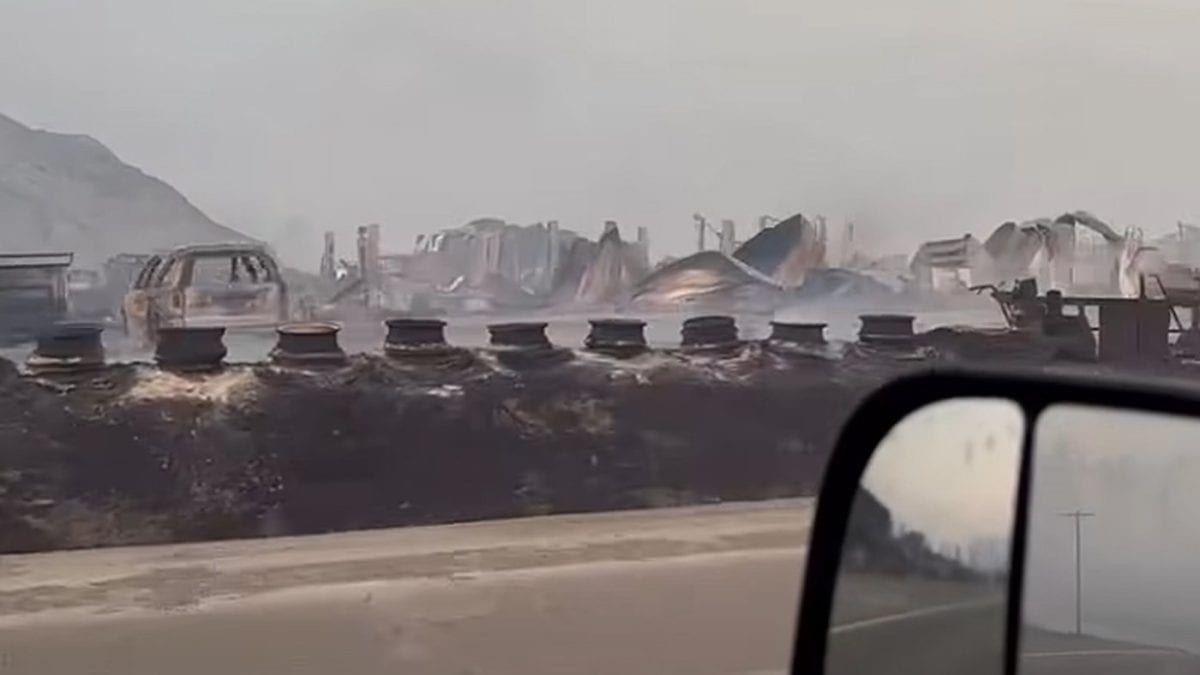 Mayor of Clinton, B.C., says crew assessing damage in community after wildfire