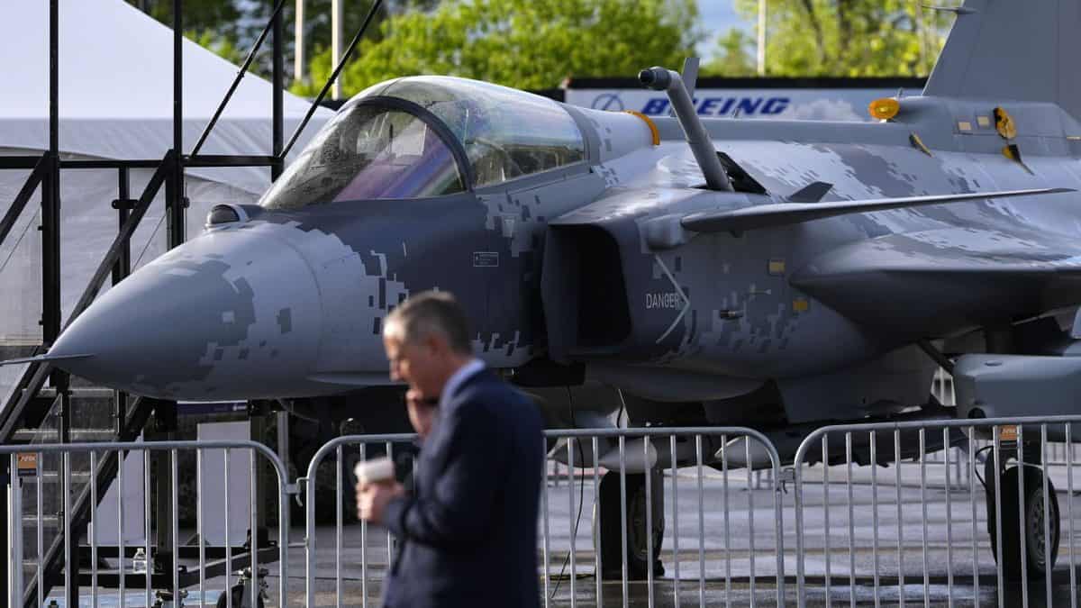 gripen jets sweden canada