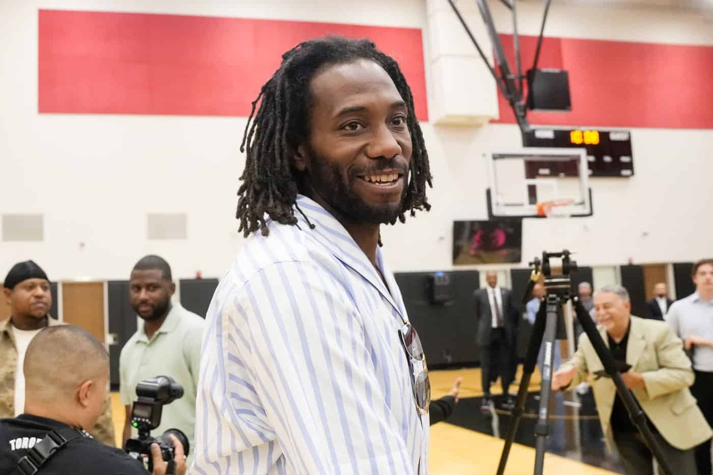 Kawhi Leonard toronto raptors nba